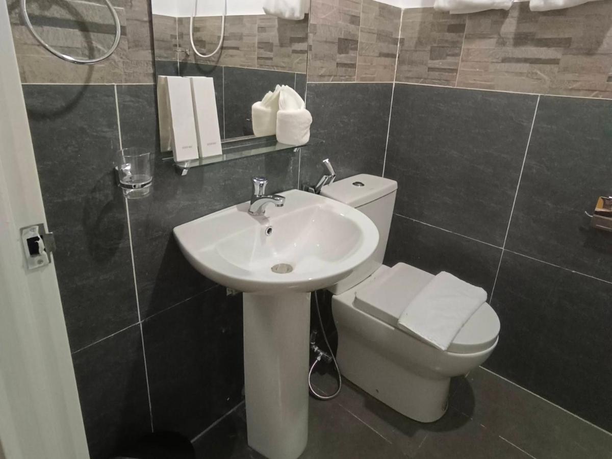 Happy Daze Hotel Tagum Luaran gambar